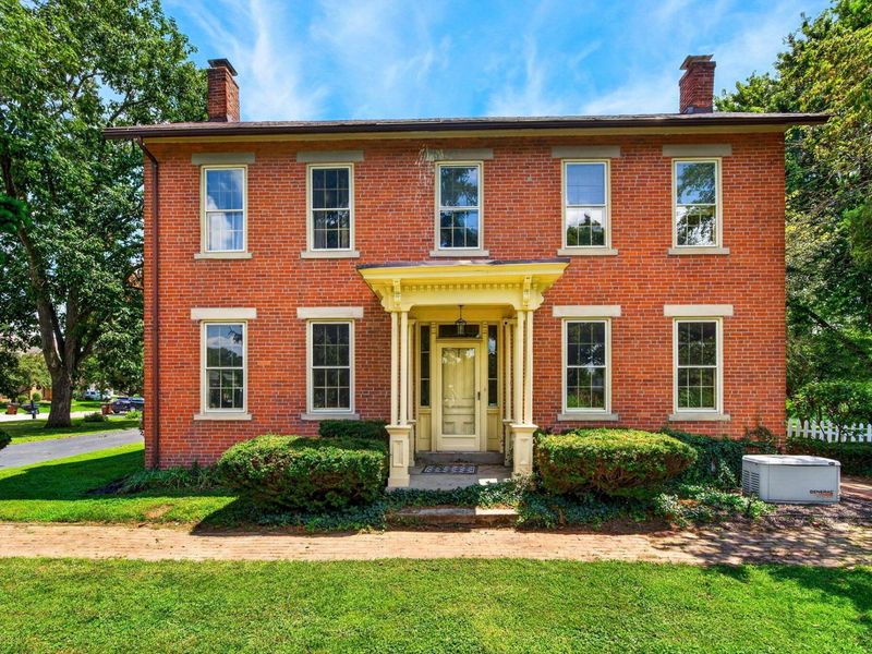 111 E Hocking Street , Canal Winchester, OH 43110 Photo 5