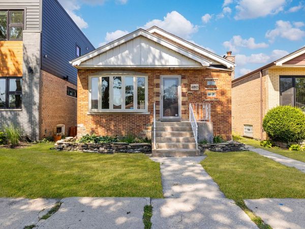 4810 S Lamon Avenue , Chicago, IL 60638