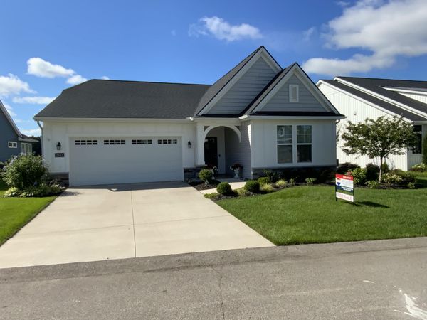 2942 Isle Water Drive, Belmont, MI 49306
