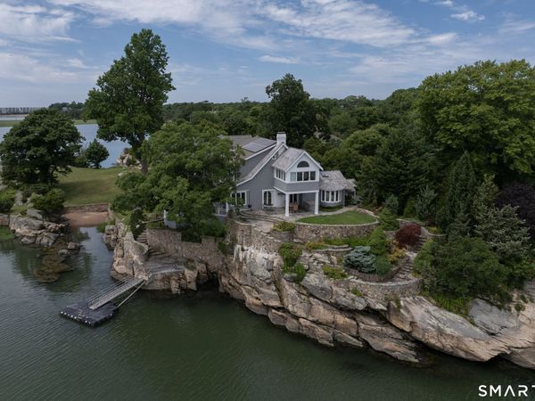 18 Rockland, Branford, CT 06405