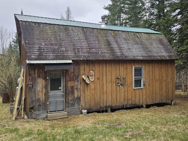 10 Hobbstown Road , Milo, ME 04463