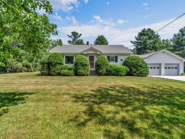 2639 Union Street , Hermon, ME 04401