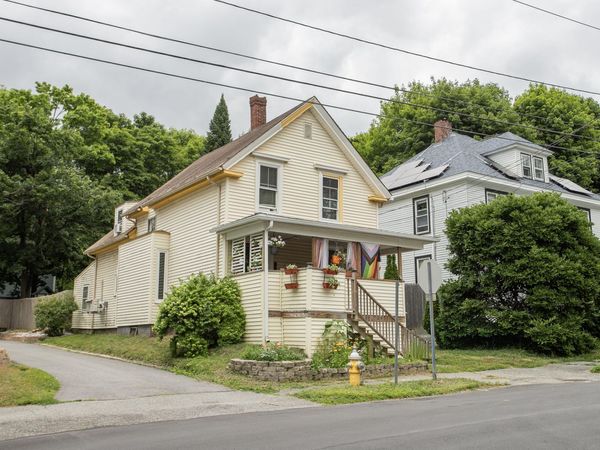 267 Pine Street , Bangor, ME 04401
