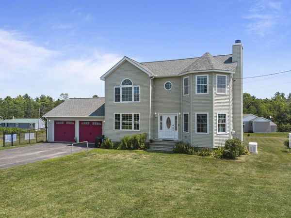 4 Kents Way , Benton, ME 04901