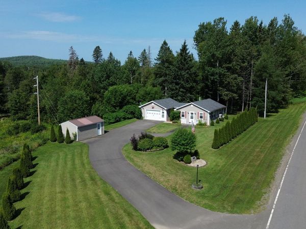 82 W West Ridge Road Road , Mars Hill, ME 04758