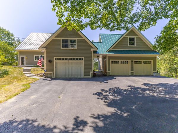 1 Benjamin Drive , Hallowell, ME 04347