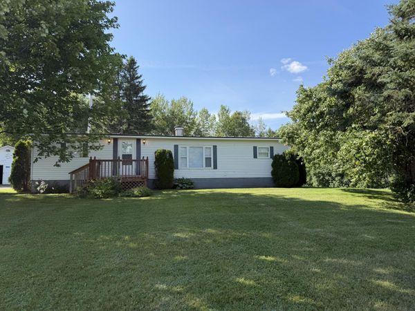 1643 Bangor Road , Linneus, ME 04730