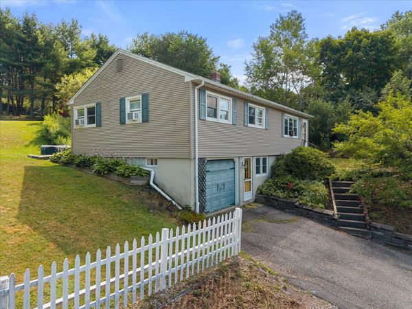 24 Coldbrook Road , Hampden, ME 04444