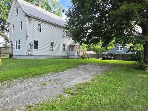 64 Osgood Avenue , Mexico, ME 04257