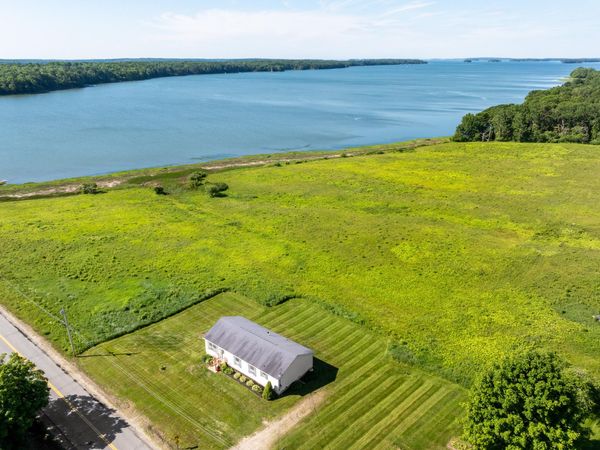 484 Woodside Road , Brunswick, ME 04011