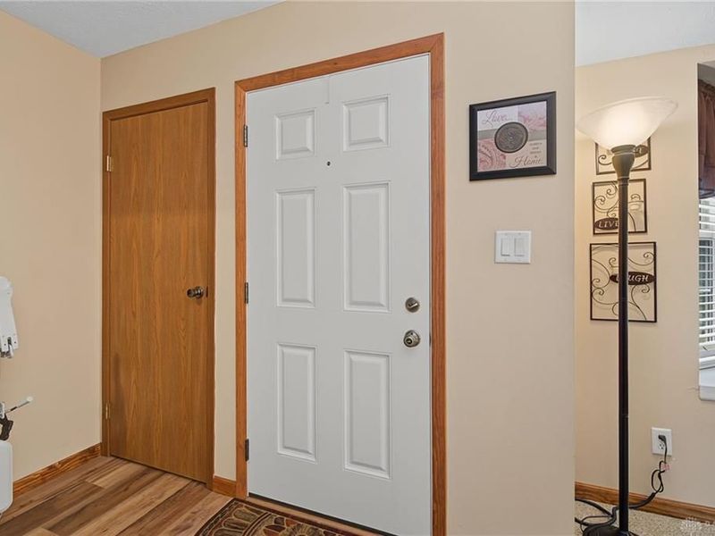 6109 Leyden Lane, Huber Heights, OH 45424 Photo 4