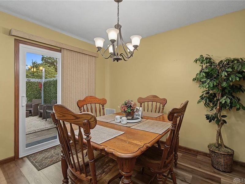 6109 Leyden Lane, Huber Heights, OH 45424 Photo 9