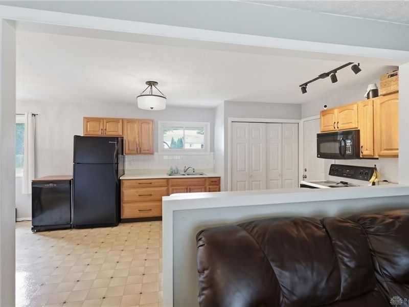 317 Lockheed Drive, Vandalia, OH 45377 Photo 11