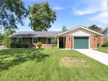 1567 Glendale Drive, Fairborn, OH 45324
