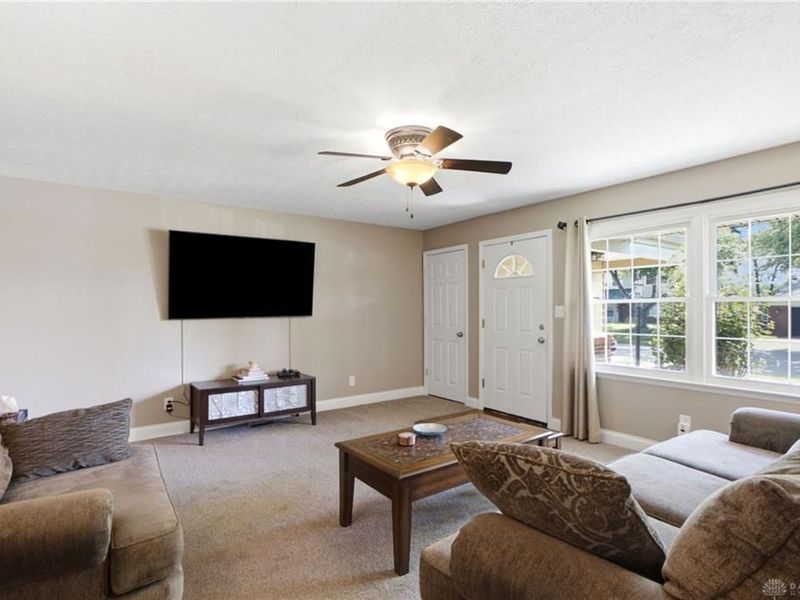 1567 Glendale Drive, Fairborn, OH 45324 Photo 7