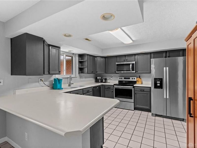 4763 Ridgebury Drive, Kettering, OH 45440 Photo 12