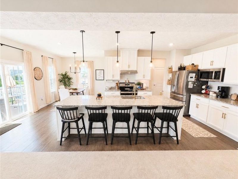 433 Sydney Drive, Tipp City, OH 45371 Photo 10