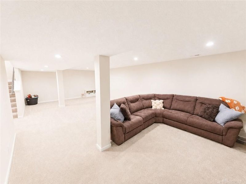 433 Sydney Drive, Tipp City, OH 45371 Photo 36