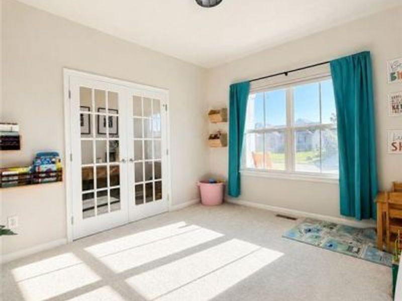 433 Sydney Drive, Tipp City, OH 45371 Photo 7