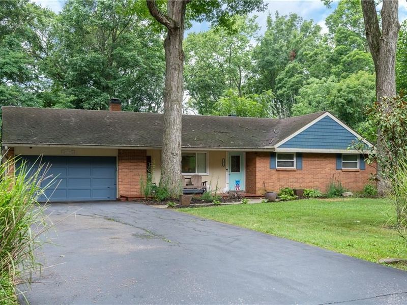 3475 Clar Von Drive, Beavercreek, OH 45430 Photo 3