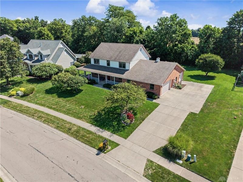 1082 Roger Scott Drive, Sugarcreek Township, OH 45305 Photo 2