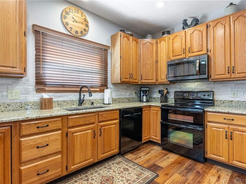 512 Harvest Court, Fairborn, OH 45324 Photo 13