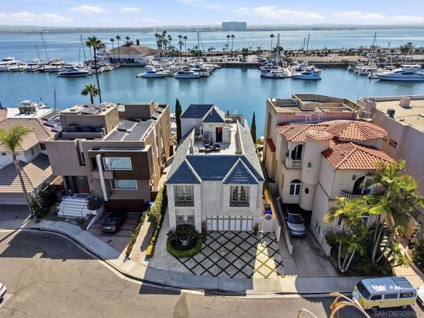 7 Green Turtle Road , Coronado, CA 92118