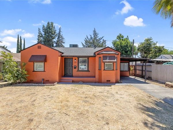 1114 N Conyer , Visalia, CA 93291