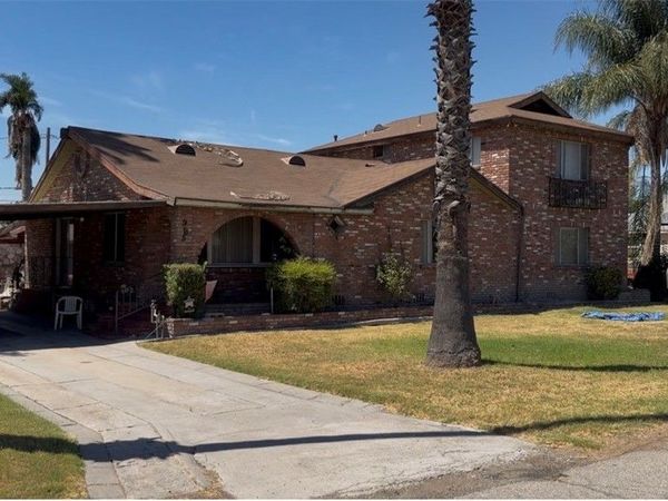 965 Hazel Avenue , San Bernardino, CA 92410