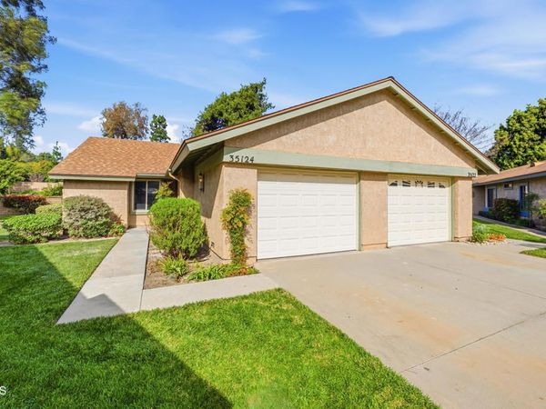 35124 Village , Unit 35, Camarillo, CA 93012