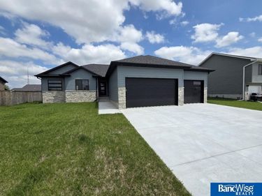 500 Railroad Street, Hallam, NE 68368