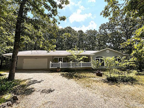 1075 Twin Oaks Drive, Doe Run, MO 63637