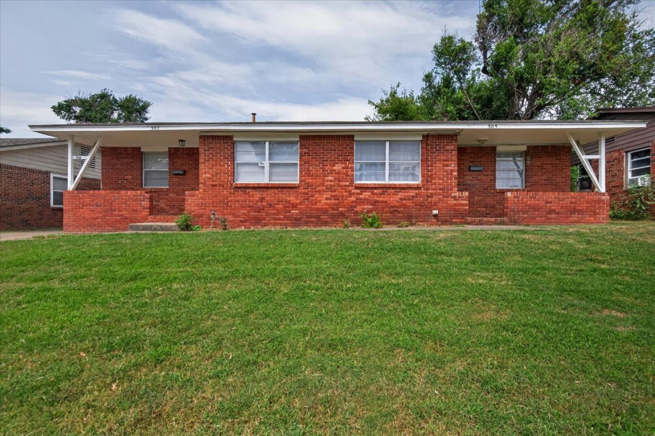 305 SE Avondale Avenue, Bartlesville, OK 74006 Main Photo