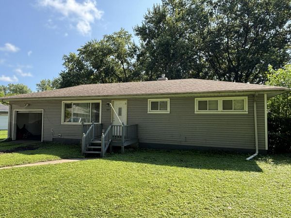 4311 King Court , Gary, IN 46408