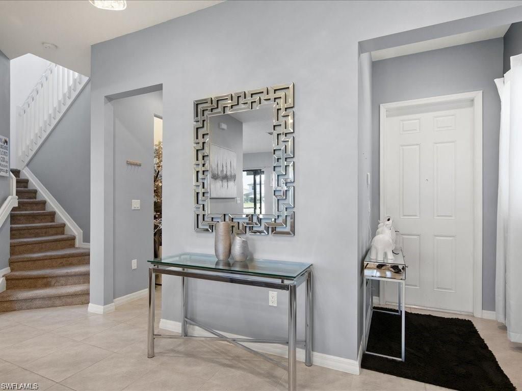 8812 Madrid Cir , Naples, FL 34104 Photo