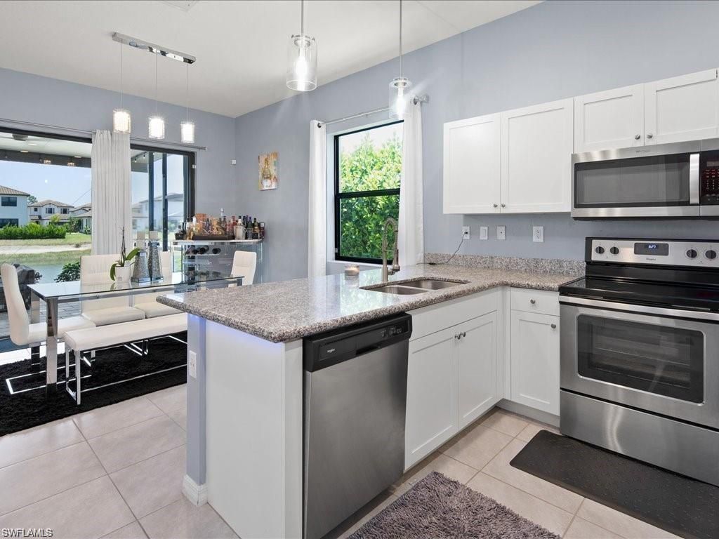 8812 Madrid Cir , Naples, FL 34104 Photo