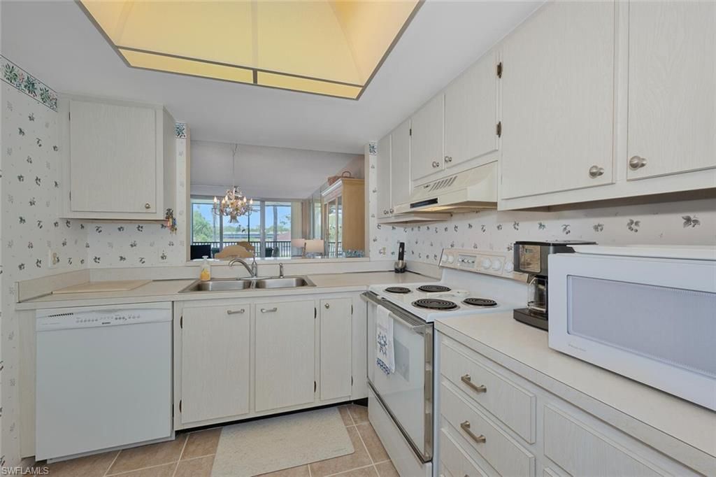 25804 Cockleshell Dr , Unit 216, Bonita Springs, FL 34135 Photo