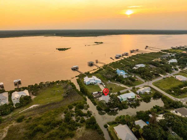 6698 Nassau St, St Augustine, FL 32080