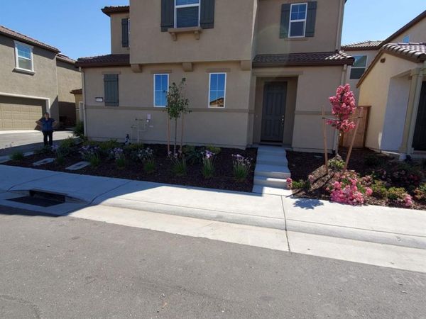 9951 Del surft, Elk Grove, CA 95757
