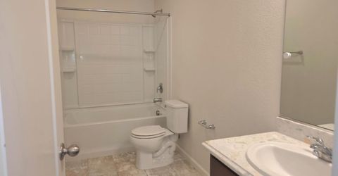 9951 Del Surft, Elk Grove, CA 95757 Photo