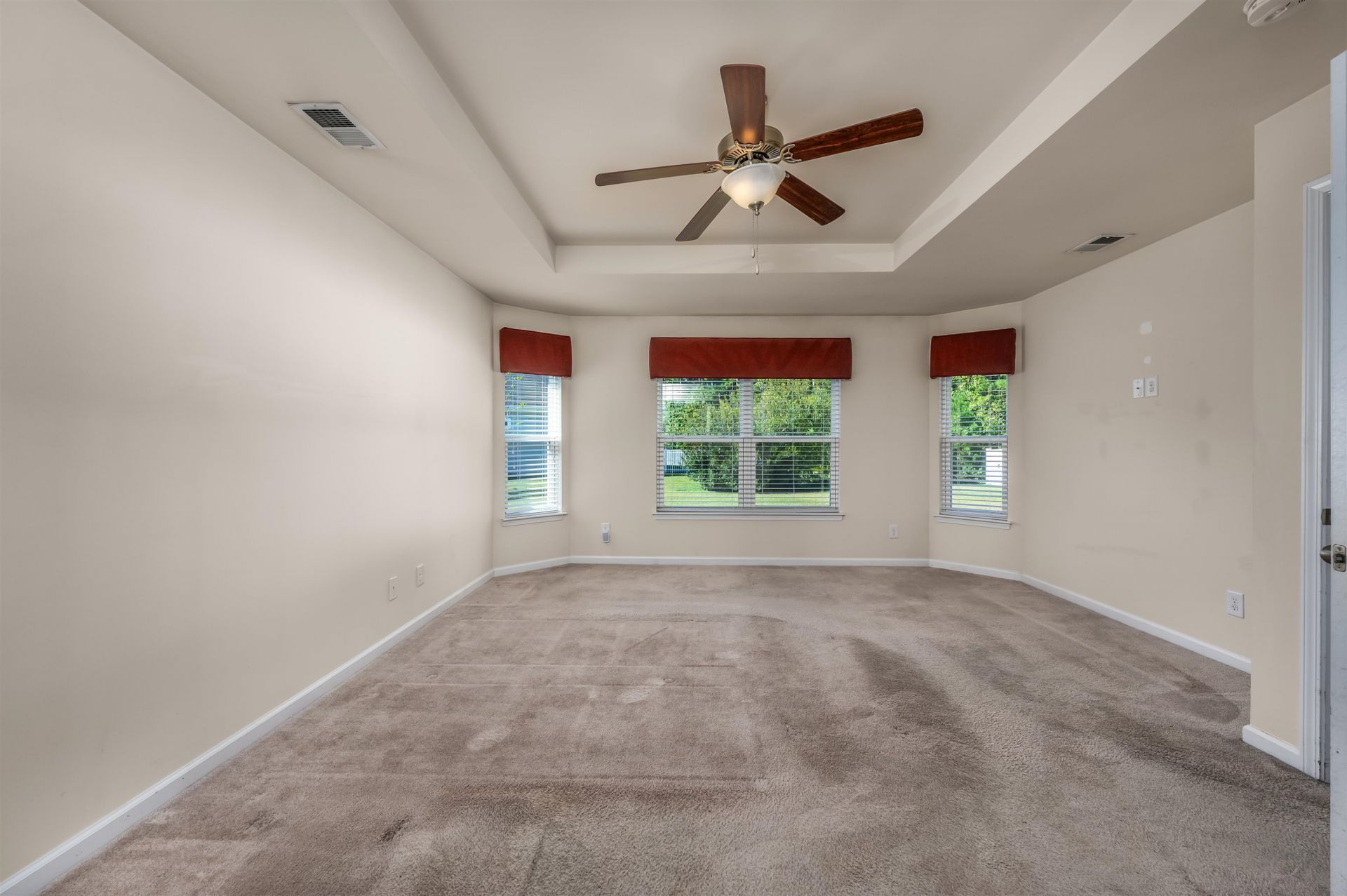 1305 Golden Valley Pl.  Photo 14