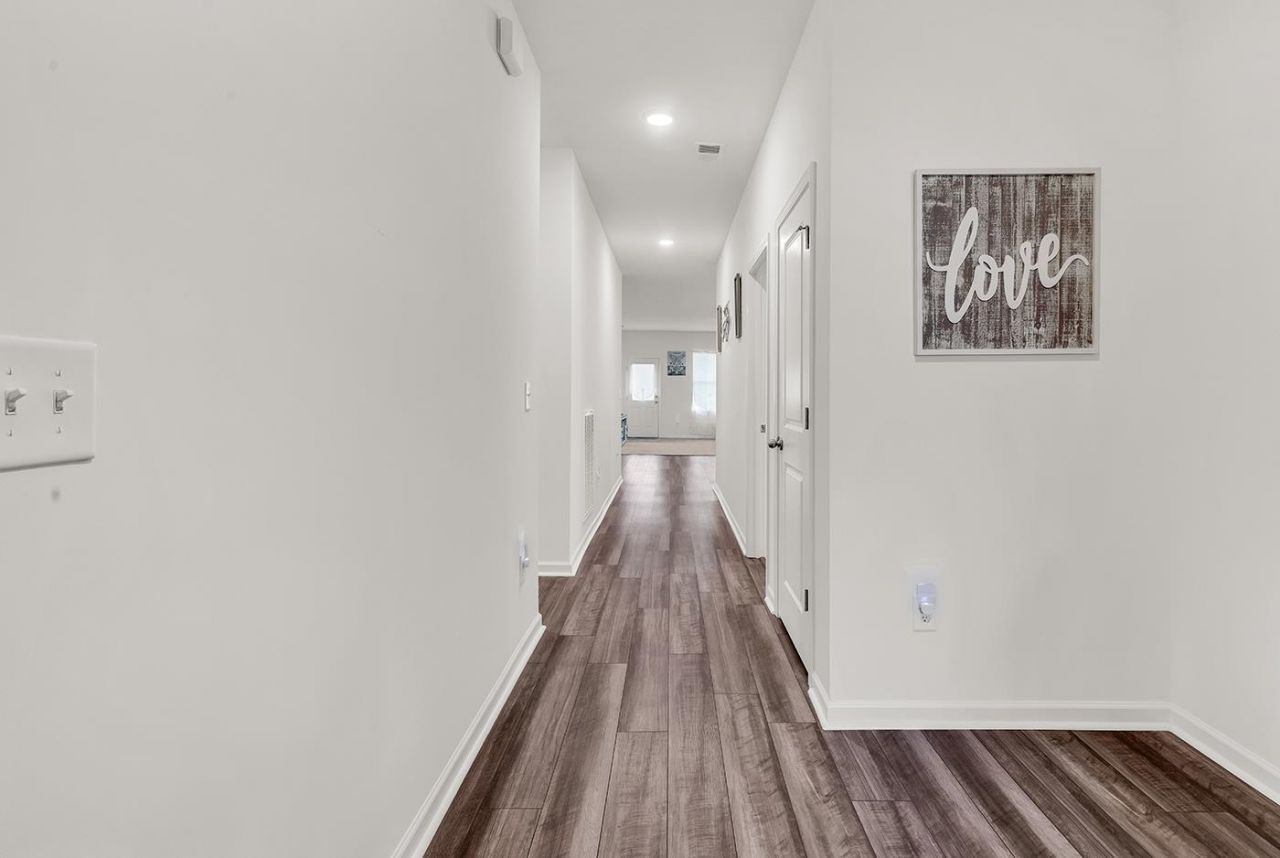 169 Linares St.  Photo 6