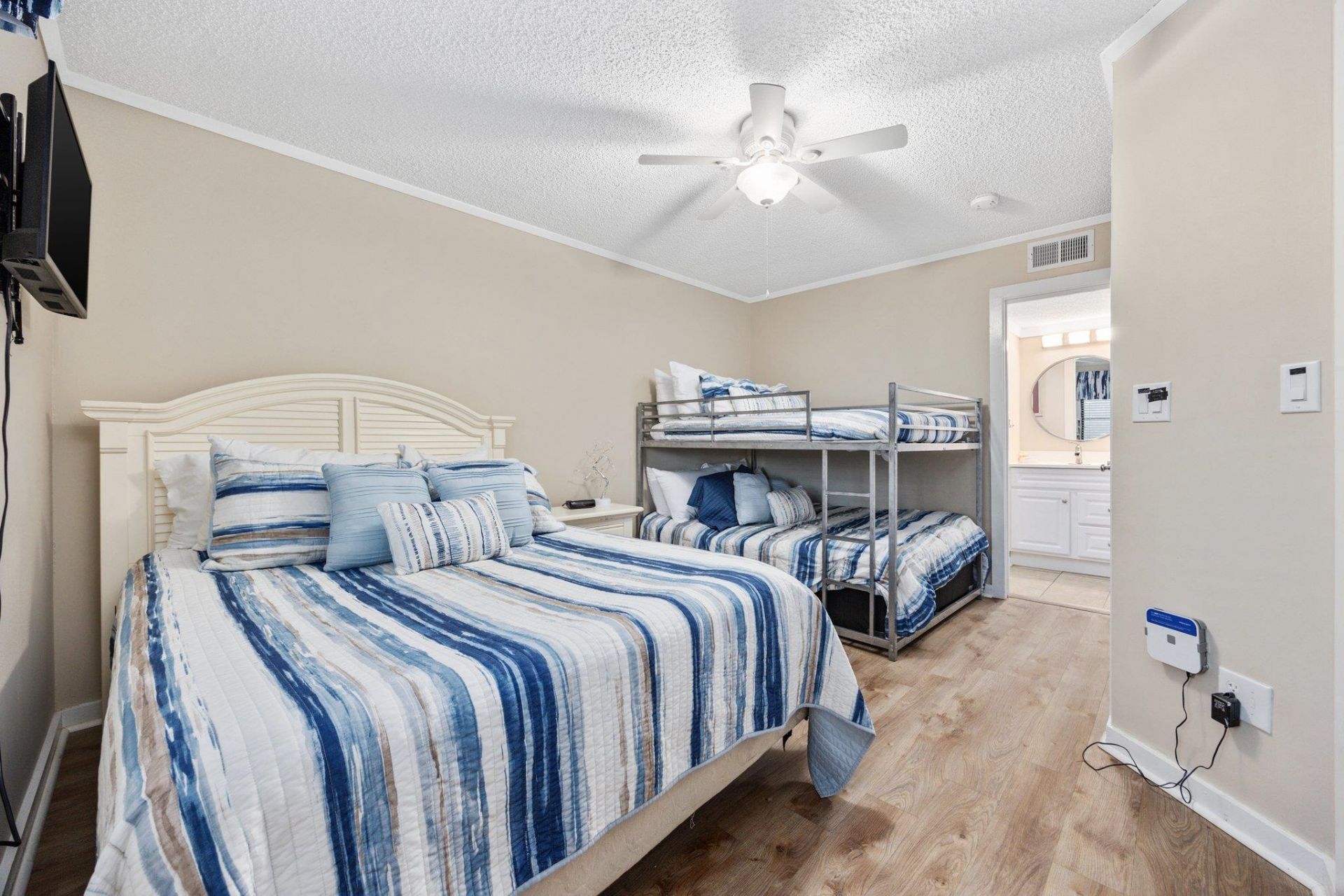 415 Ocean Creek Dr.  Photo 21