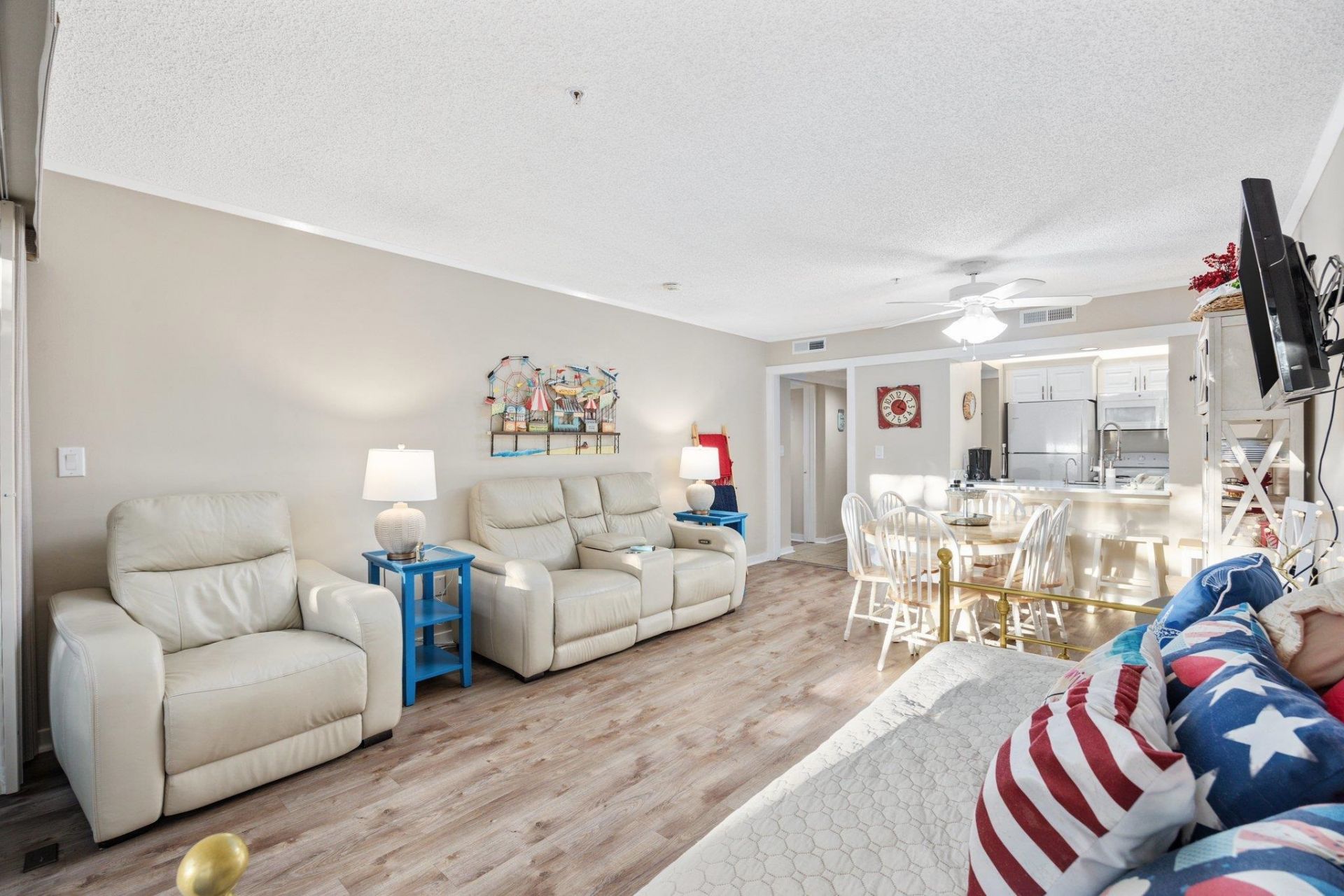 415 Ocean Creek Dr.  Photo 8