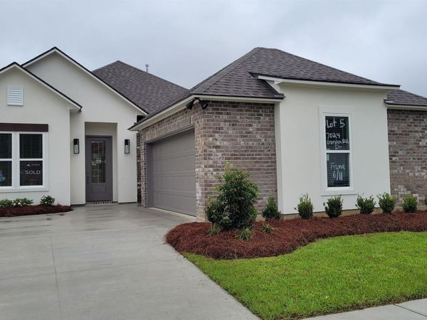 7024 Garden Hill Dr, Baton Rouge, LA 70817