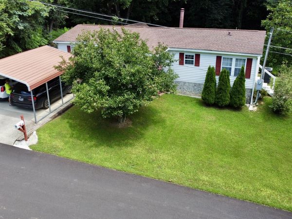312 Finley Drive Drive, Lenoir City, TN 37771