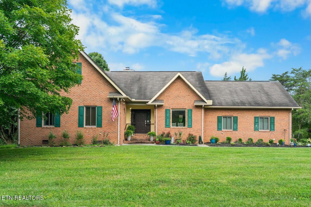 219 Twinleaf Lane, Knoxville, TN 37920 Main Photo