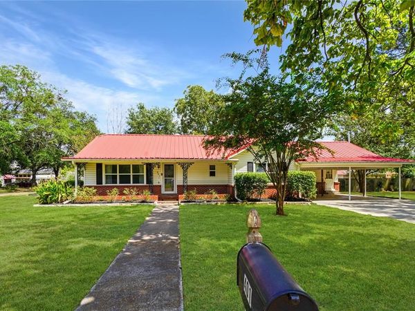 401 S Mill Street, Winnsboro, TX 75494