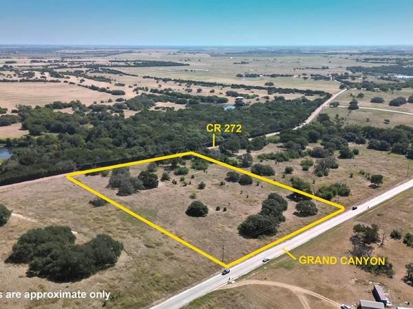 461 Grand Canyon Drive, Oglesby, TX 76561