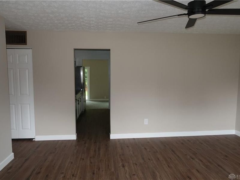718 Ravenna Circle, Columbus, OH 43068 Photo 11